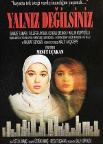 Yalnız Değilsiniz poster